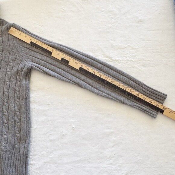 J Crew Angora & wool Cambridge Chunky Cable Knit Turtleneck Sweater Grey Large - Picture 6 of 9